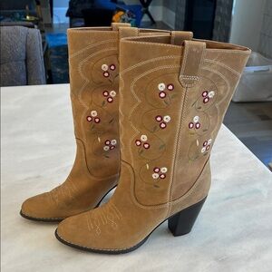 Seychelles Embroidered Floral Tan Western Boots Women's Size 6.5